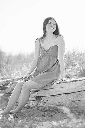Olivia retouched 48