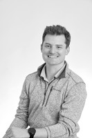Josh McGuinness r1 0006