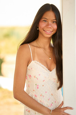Phoebe Li 1 r 0063