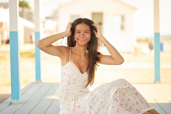 Phoebe Li 1 r 0053