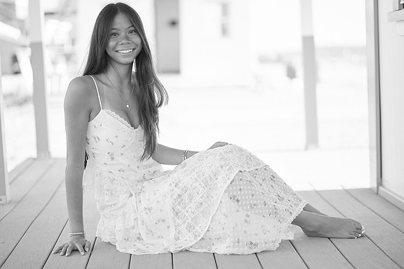 Phoebe Li 1 r 0052