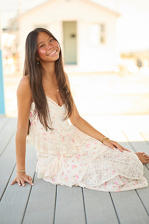 Phoebe Li 1 r 0043