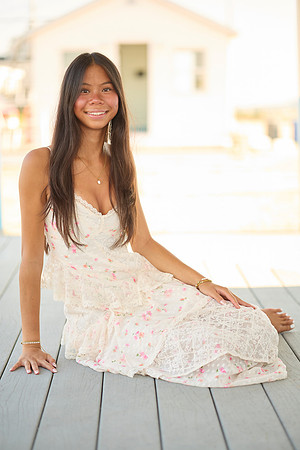Phoebe Li 1 r 0041
