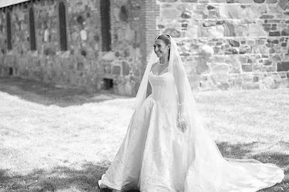 first look 1 0008