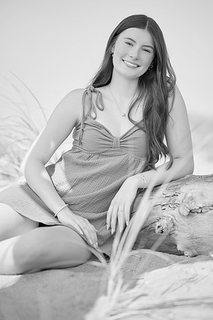 Olivia retouched 52