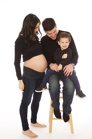 Baby belly photo shoot - Rebecca and Bryan