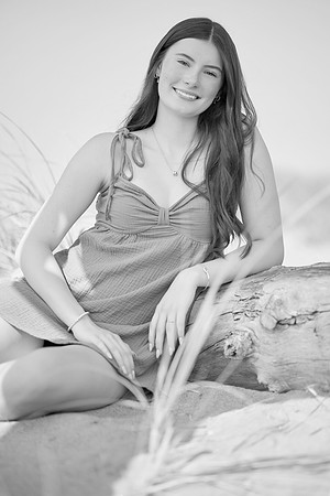 Olivia retouched 54