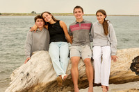 Larsen family beach photos retouch level 1