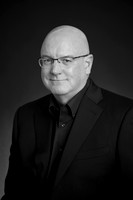 lo rez not retouched studio headshots Rick S
